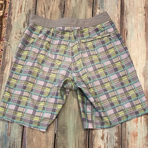 PrAna 30 Boardshorts Mens Gray / Green Plaid Stretch Swim Trunks Surf Logo - Picture 3 of 9
